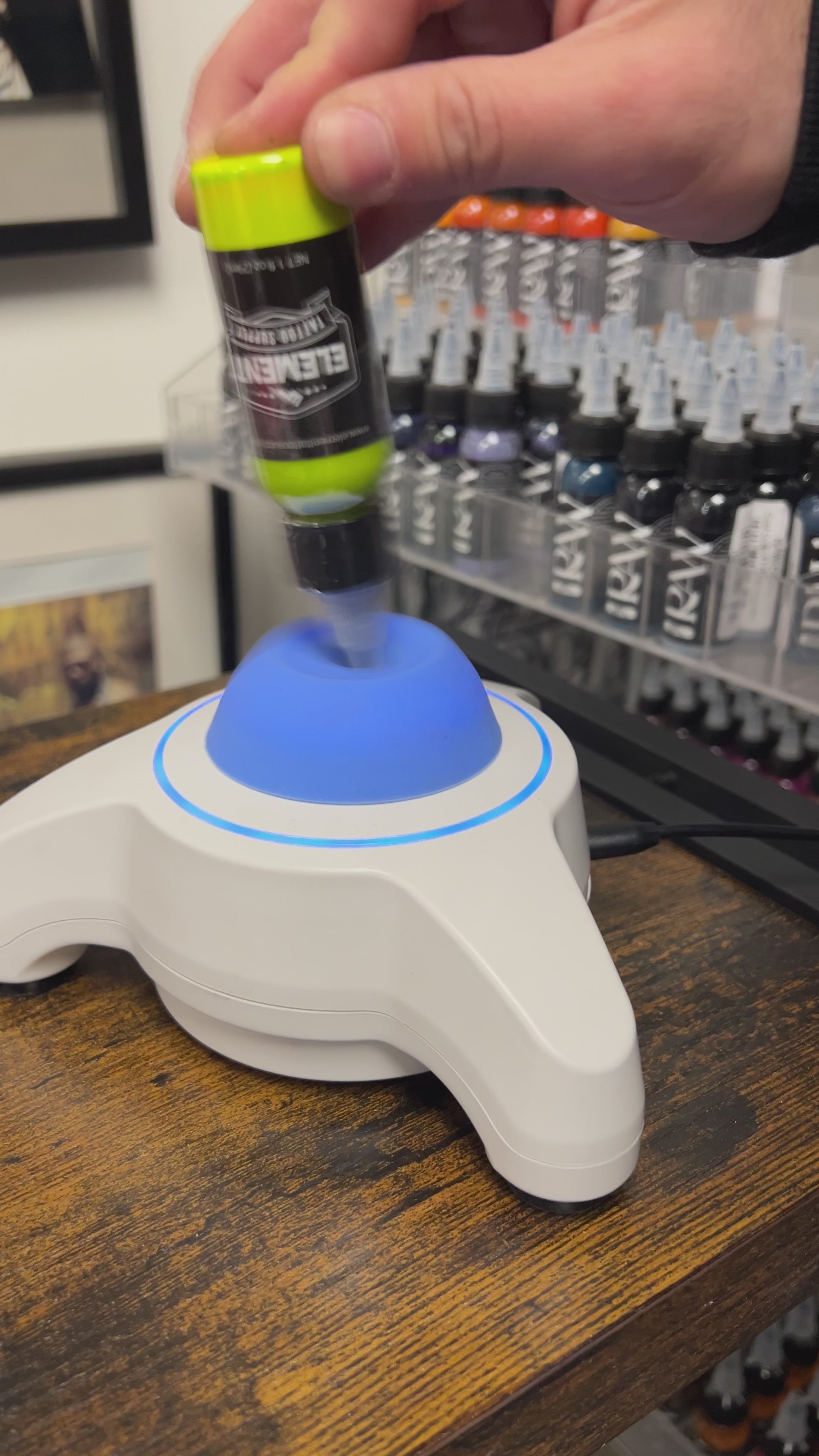 Cargar vídeo: FOUR E'S SCIENTIFIC Mini Vortex Ink Mixer, Industrial Strength